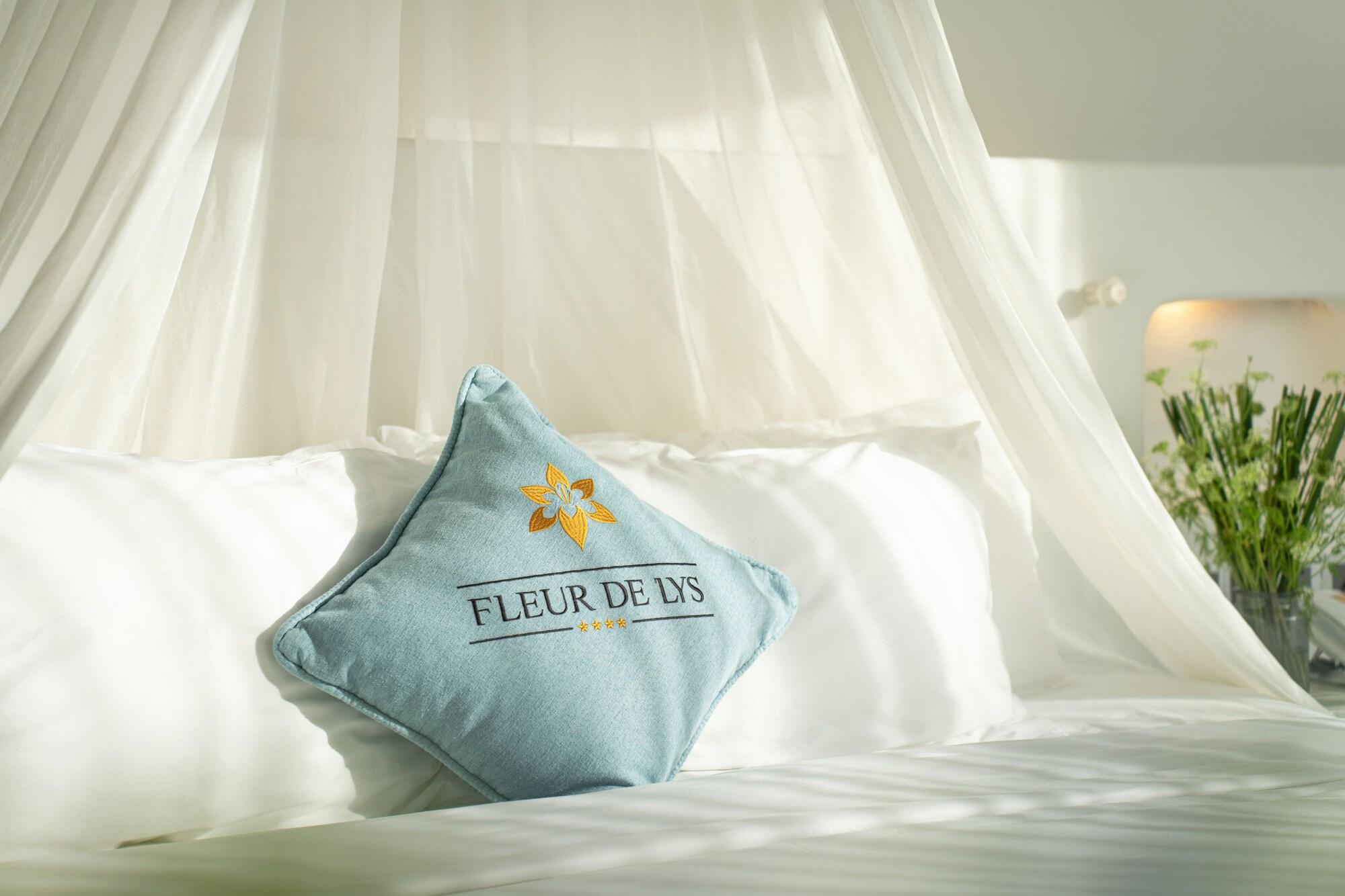 เฟลอร์ เดอ ลิส รีสอร์ต แอนด์ สปา ลอง ไฮ Hotel ลองไห่ ภายนอก รูปภาพ